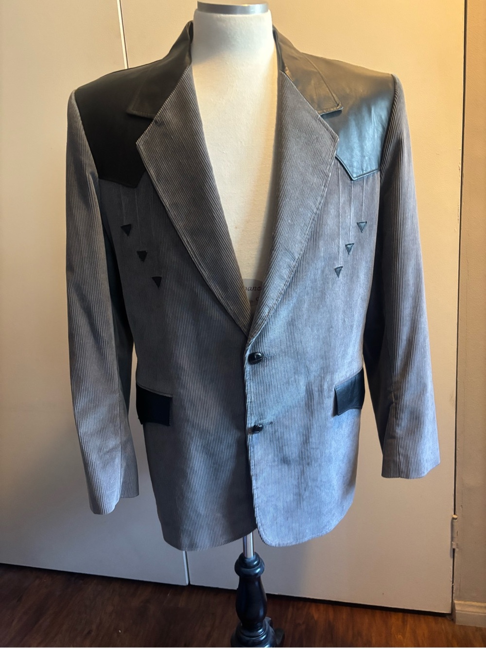 Vintage USA Pioneer Wear Corduroy & Leather Western Blazer men's size 46